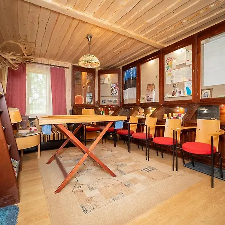 Kuberi Retro Holiday Home I Private Sauna
