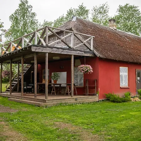 Kuberi Retro Holiday Home I Private Sauna