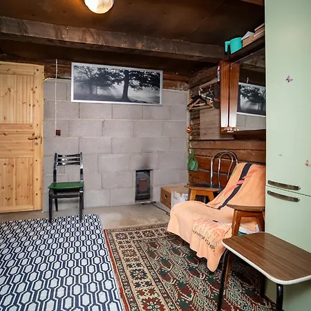 Vendégház Kuberi Retro Holiday Home I Private Sauna Pedja